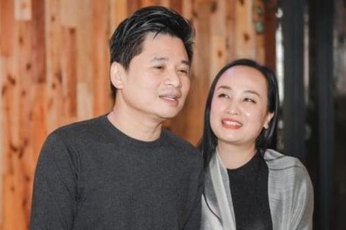 Cặp vợ chồng đều là lãnh đạo, vừa được phong tặng NSND: 'Chúng tôi cùng ế nên vồ lấy nhau'
