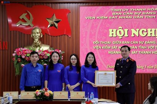 Ban cán sự đảng, lãnh đạo VKSND tỉnh Thanh Hóa đối thoại với đoàn viên, thanh niên