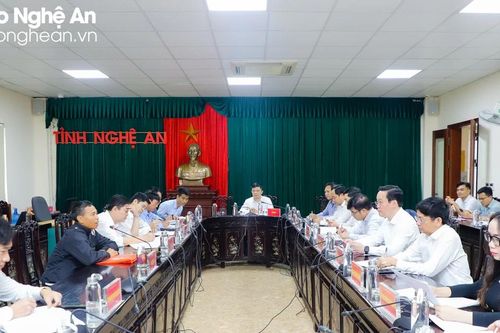 Chủ tịch UBND tỉnh Nghệ An Nguyễn Đức Trung tiếp công dân định kỳ tháng 3/2024