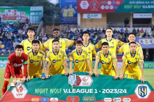 Người hâm mộ chờ đợi gì ở Sông Lam Nghệ An khi V.League quay trở lại?
