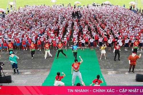 Màn đồng diễn 'Tự hào thiếu nhi Việt Nam' tại Hà Tĩnh xác lập kỷ lục Việt Nam