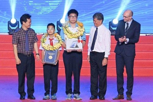 Một học sinh lớp 5 ở Tp.HCM đạt điểm Toán cao nhất thế giới