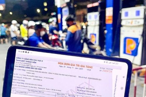 Bộ Công Thương 'hỏa tốc' yêu cầu xử phạt bán xăng dầu không xuất hóa đơn điện tử