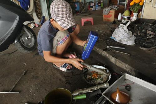 Hoàn thiện 'khoảng trống' pháp lý về quyền trẻ em để tham gia sâu hơn vào chuỗi cung ứng