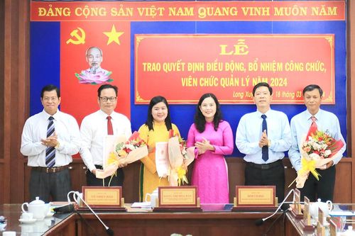 UBND TP. Long Xuyên điều động, bổ nhiệm công chức, viên chức quản lý năm 2024