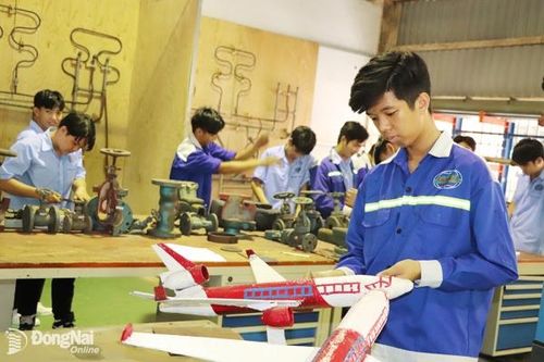 Cần hợp tác trong đào tạo nhân lực ngành hàng không