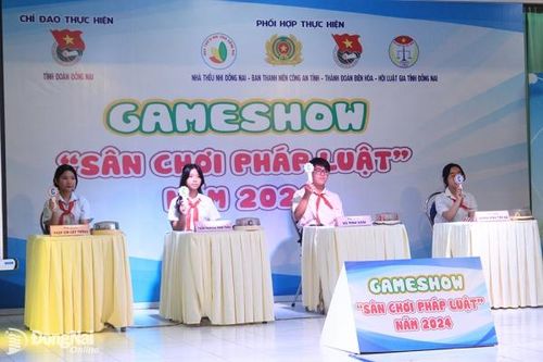 Giáo dục pháp luật cho thế hệ măng non