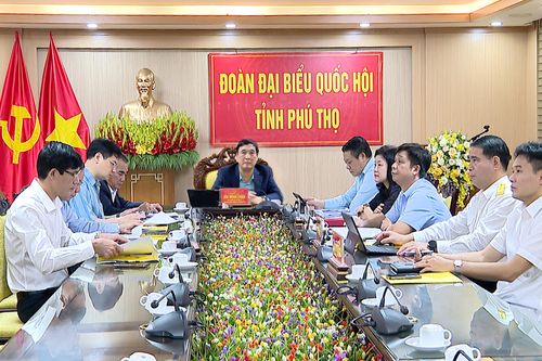 Quốc hội tổ chức chất vấn và trả lời chất vấn
