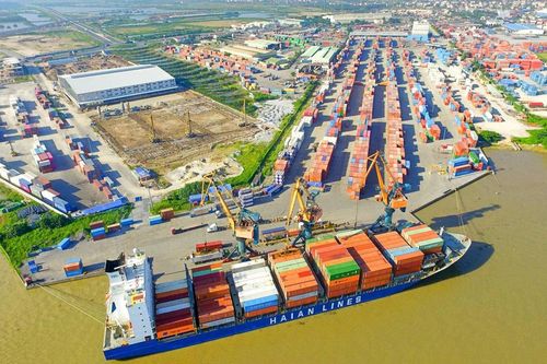 1/3 đội tàu đang ở Trung Đông, Xếp dỡ Hải An (HAH) hưởng lợi lớn từ căng thẳng Biển Đỏ