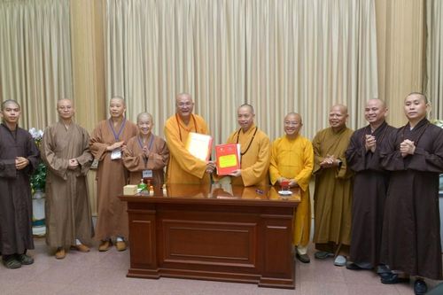 Học viện Phật giáo VN tại TP.HCM ký kết hợp tác với Phật học viện Viên Quang (Đài Loan)