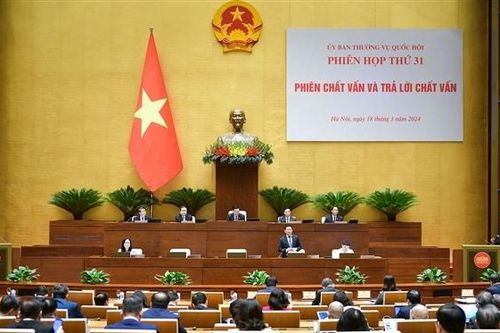 Nghiêm cấm cán bộ bảo hiểm tư vấn sai, tranh giành, lôi kéo khách mua bảo hiểm