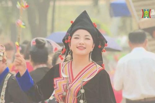 Lễ hội Hoa ban Điện Biên rực rỡ sắc màu văn hóa
