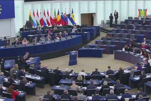 EU thông qua dự luật cắt giảm rác thải nhựa