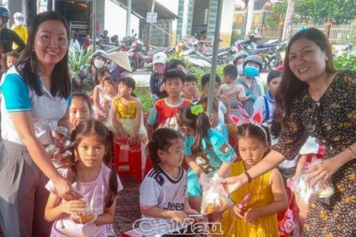Nữ cán bộ trẻ nhiệt huyết