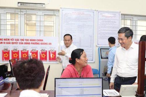 Người dân là trung tâm phục vụ trong thực hiện chuyển đổi số