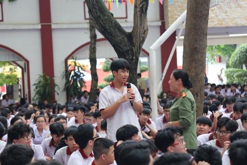 Nâng sức đề kháng cho học sinh với ma túy học đường