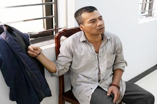 Bắt nhóm đối tượng mua bán 4 bánh heroin