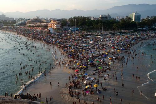 Rio de Janeiro nắng nóng kỷ lục, cảm giác nhiệt lên tới 62,3 độ C