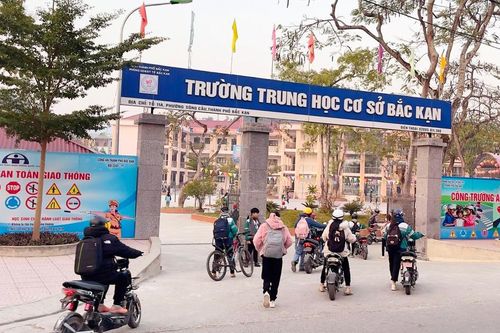 Bắc Kạn: Thành lập được 23 mô hình Cổng trường An toàn giao thông