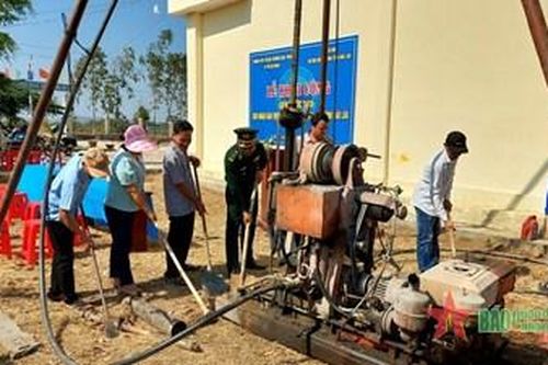 Bộ đội Biên phòng tỉnh Đắk Lắk: Xây dựng giếng nước hỗ trợ nhân dân biên giới trước hạn hán