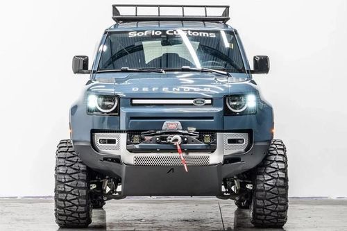 'Soi' Land Rover Defender độ off-road Apocalypse 6×6 giá 2,4 tỷ đồng