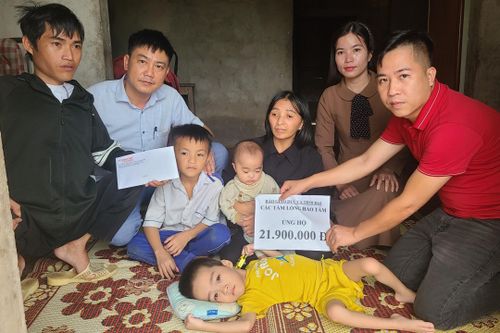 Gần 22 triệu đồng của bạn đọc đến với gia đình mang trọng bệnh