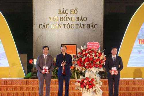 Thứ trưởng Phạm Ngọc Thưởng chúc mừng Sơn La có 'Thành phố học tập toàn cầu'