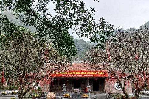 Ghé thăm động Hoa Lư - Căn cứ khởi nghiệp của người anh hùng Đinh Bộ Lĩnh