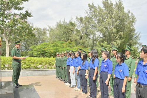 Kiên Giang: Nhiều hoạt động ý nghĩa trong 'Tháng Ba Biên giới'