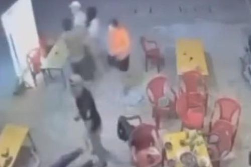 Mâu thuẫn trên bàn nhậu, một thanh niên bị đâm tử vong