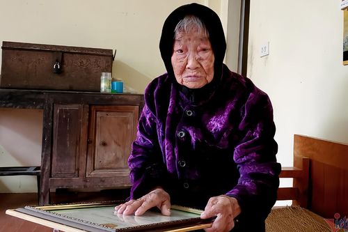 Bí quyết sống thọ của cụ bà 103 tuổi ở Thanh Hóa vẫn đi tập thể dục buổi sáng