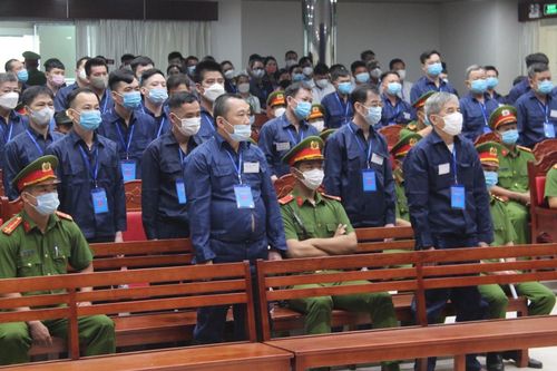Mở rộng điều tra giai đoạn 2 đường dây buôn lậu 200 triệu lít xăng