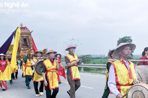 Khai mạc Lễ hội Đền Bạch Mã năm 2024