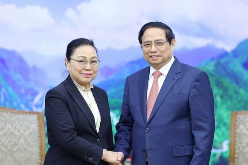 Thủ tướng Phạm Minh Chính tiếp Đại sứ các nước Lào và Hàn Quốc
