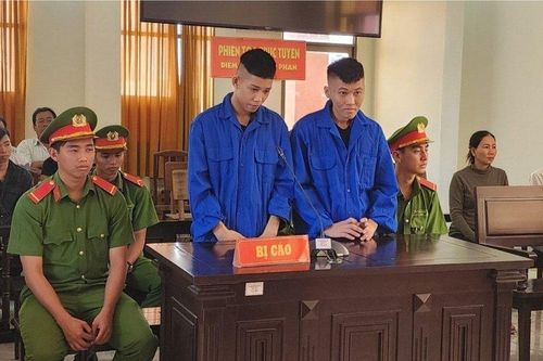 Kiên Giang: Chém bạn suýt mất mạng, 2 thanh niên lãnh án