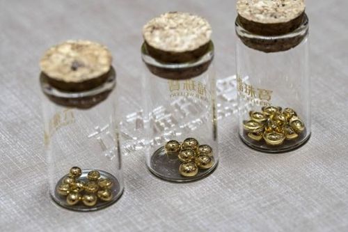 Giới trẻ Trung Quốc và cơn sốt mua 'hạt đậu vàng'