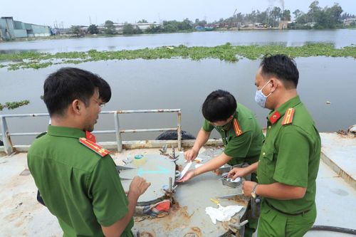 Khởi tố, mở rộng điều tra đường dây buôn lậu xăng dầu thuộc chuyên án 920G giai đoạn 2