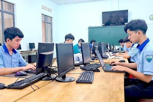 Gia Lai có 18 học sinh vào vòng chung kết Kỳ thi Olympic Tin học miền Trung-Tây Nguyên lần thứ V năm 2024