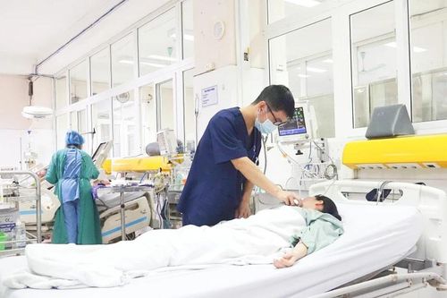 1 phụ nữ nguy kịch do ngộ độc thuốc gây tê nhổ răng