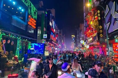 Thành phố Hồ Chí Minh lọt top điểm đến về đêm hợp túi tiền nhất thế giới
