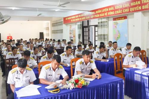 Lữ đoàn 955 tập huấn công tác an toàn, vệ sinh lao động năm 2024