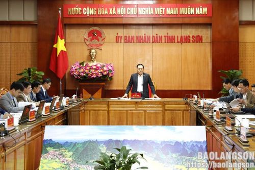 Tập trung đẩy nhanh việc triển khai các dự án khu, cụm công nghiệp