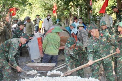 Tuổi trẻ Bộ CHQS tỉnh xung kích hướng về cơ sở