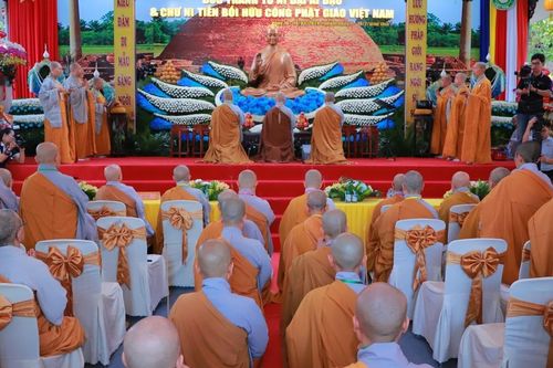 Phân ban Ni giới TP.Thủ Đức tưởng niệm Đức Thánh Tổ Ni Đại Ái Đạo và chư Ni tiền bối hữu công