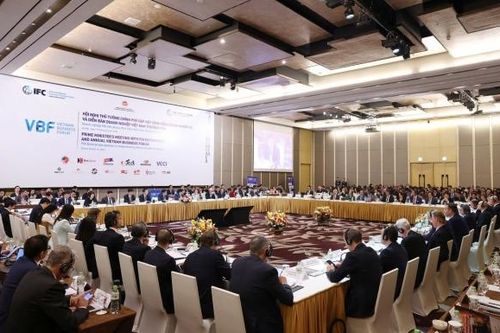 Thủ tục hành chính phức tạp là cản trở lớn nhất với môi trường đầu tư Việt Nam
