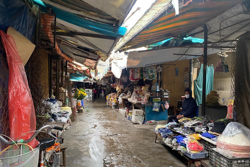 Hà Nội: Chợ Mai Động đìu hiu, vắng vẻ trước ngày đóng cửa