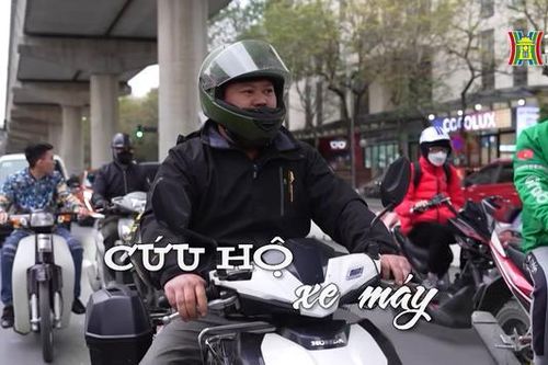 Cứu hộ xe máy | Nhịp sống Hà Nội | 19/03/2024