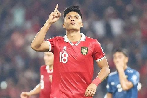Cầu thủ nhịn ăn uống nửa ngày, đội tuyển Indonesia gặp khó
