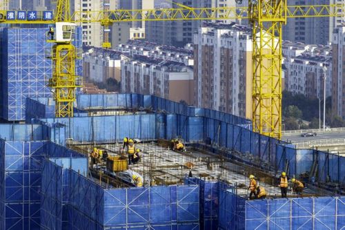 Kinh tế Trung Quốc phục hồi, chỉ bất động sản vẫn ảm đạm