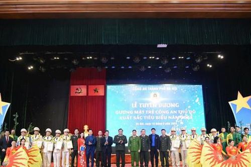 Tuyên dương 10 gương mặt trẻ Công an Thủ đô xuất sắc tiêu biểu